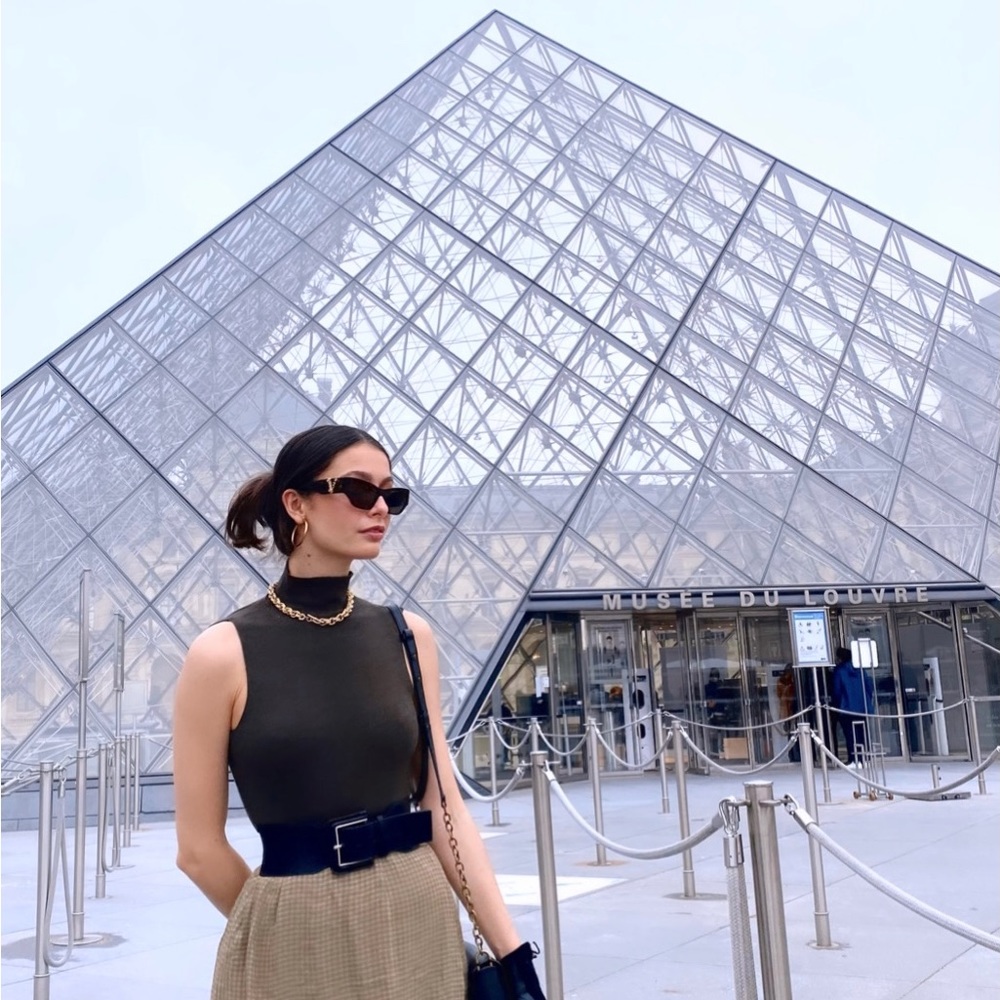 Meet your Posher, Carolina